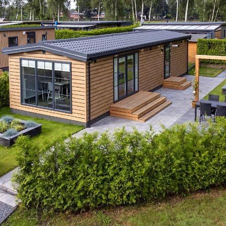 Отель Recreatiepark Maas En Bos Wellerlooi Экстерьер фото